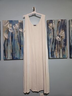 Jessica London White Sleeveless Maxi Dress
